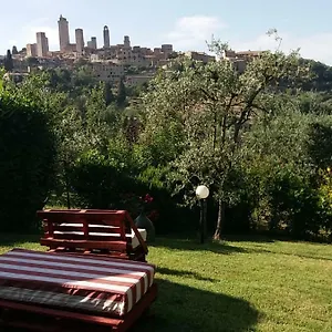 Antico Casolare Séjour à la ferme San Gimignano