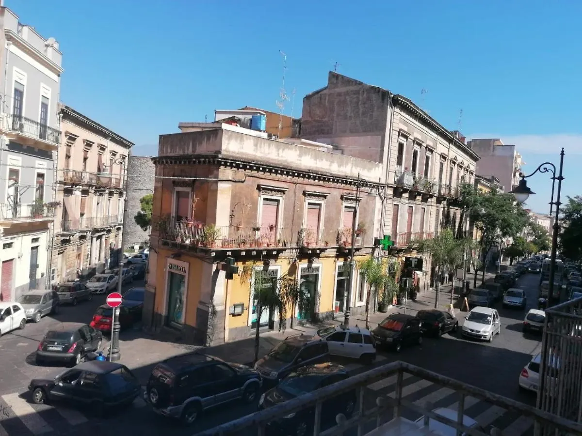 A Due Passi Bnb Catania Bed & Breakfast